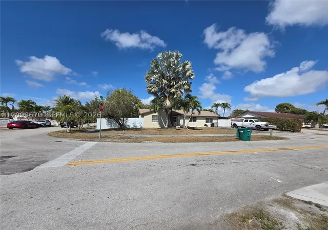 13377 SW 46th Lane