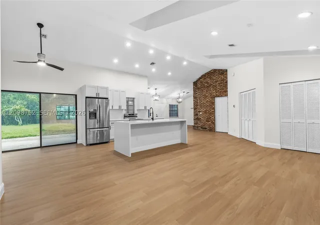 Photo 3 of Single family home for sale at 7261 140th Avenue N, West Palm Beach, FL 33412 | MLS# A12098752 | Listing updated on 2026-10-10