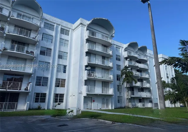Condo for sale at 494 NW 165th Street Rd #C-305, Miami, FL 33169 | MLS# A12098504
