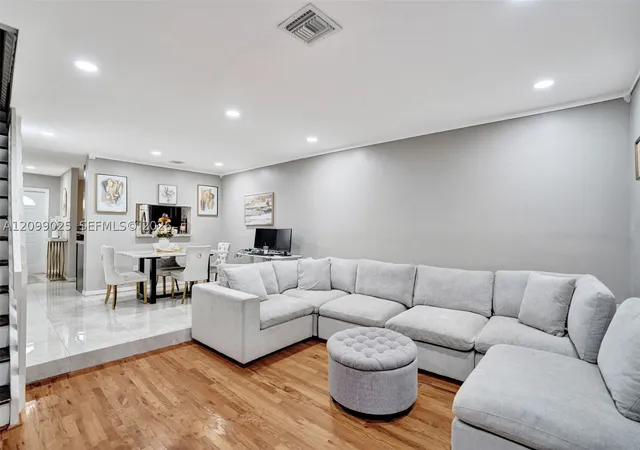 Photo 1 of Townhouse for sale at 7212 Woodmont Ave, Tamarac, FL 33321 | MLS# A12099025 | Listing updated on 2026-10-09