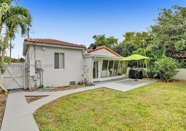 Photo 3 of Single family home for sale at 11401 Ne 10 Avenue, Miami, FL 33161 | MLS# A12098297 | Listing updated on 2026-10-09