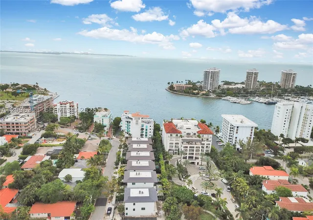 Photo 3 of Single family home for sale at 3550 W Glencoe St, Miami, FL 33133 | MLS# A12096321 | Listing updated on 2026-10-05