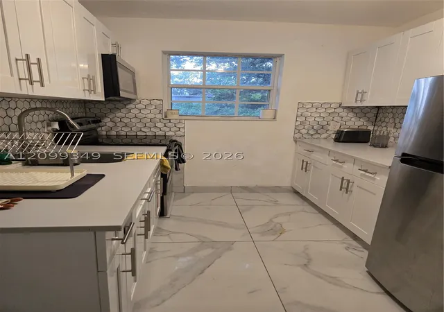 1943 NW 98th Street