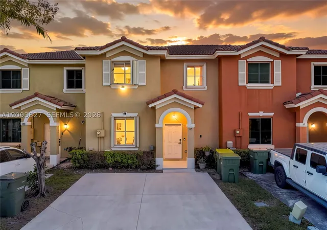 Townhouse for sale at 85 SW 15th Terrace, Homestead, FL 33030 | MLS# A12093627