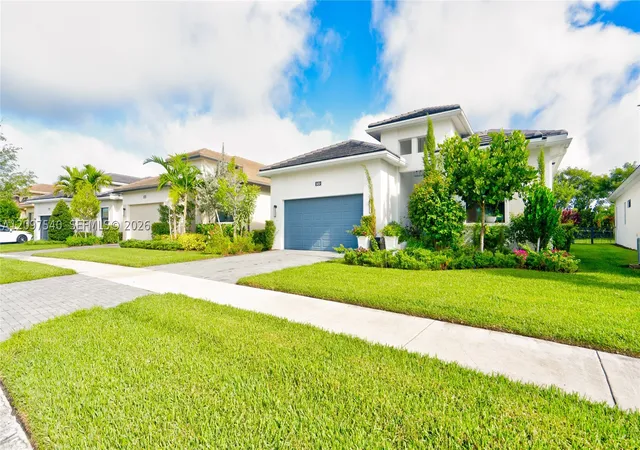 Photo 1 of Single family home for sale at 5450 Saint Armands Way, Loxahatchee, FL 33470 | MLS# A12097540 | Listing updated on 2026-10-02
