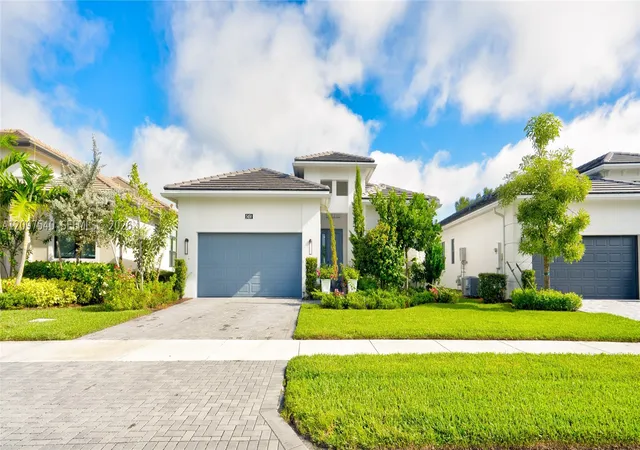 Photo 2 of Single family home for sale at 5450 Saint Armands Way, Loxahatchee, FL 33470 | MLS# A12097540 | Listing updated on 2026-10-02