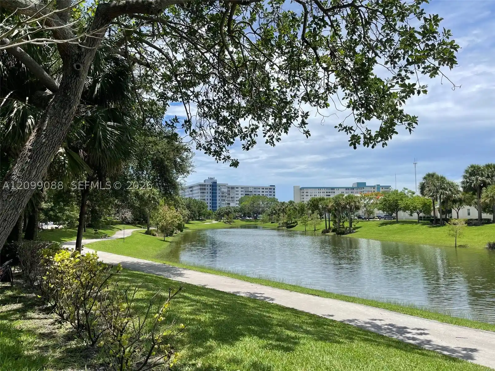 Listing Photo 40 - Condo for sale in 3850 Washington St located at 3850 Washington St, Hollywood, FL 33021 - Unit #704