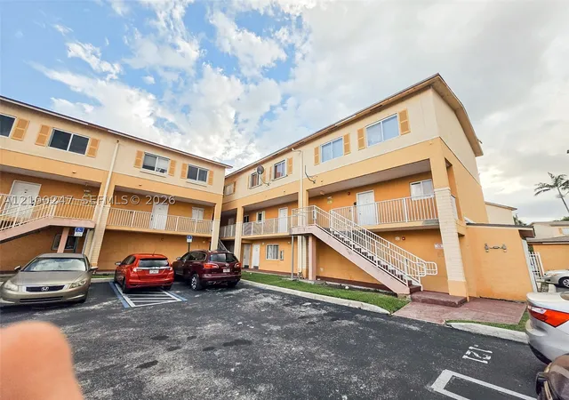 Photo 3 of Condo for sale at 6235 Kendale Lakes Cir #236, Miami, FL 33183 | MLS# A12100247 | Listing updated on 2026-10-04