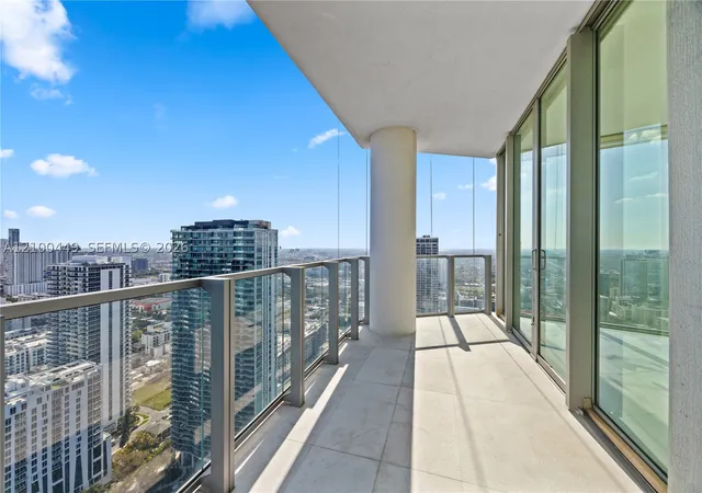 Photo 4 of Condo for sale at 2900 NE 7th Avenue #4009, Miami, FL 33137 | MLS# A12100449 | Listing updated on 2026-10-05