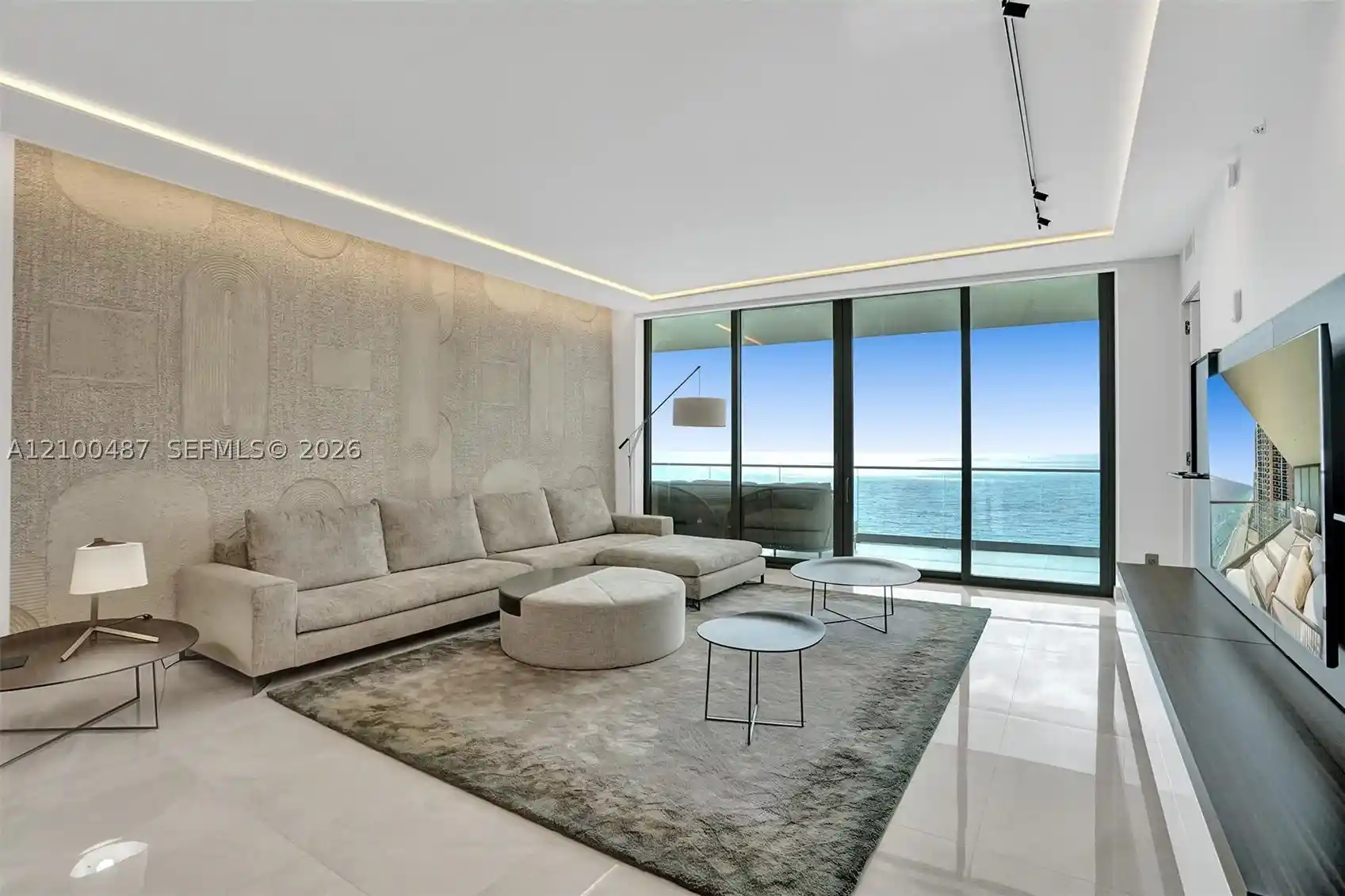 Listing Photo 2 - Condo for sale in 18975 Collins Ave located at 18975 Collins Ave, Miami, FL 33160 - Unit #2001