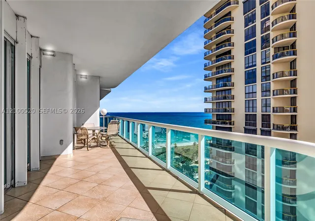 Listing Photo 5 - Condo for sale in building located at 10101 Collins Ave, Bal Harbour, FL 33154 - Unit #11D +Cabana