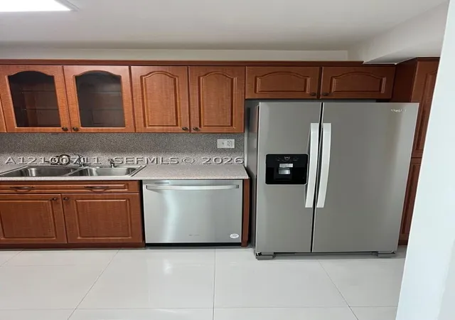 Photo 3 of Condo for sale at 20850 San Simeon Way #106-5, Miami, FL 33179 | MLS# A12100711 | Listing updated on 2026-10-08