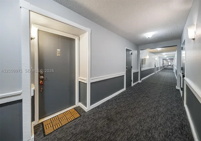 Listing Photo 2 - Condo for sale in building located at 3119 Oakland Shores Dr, Oakland Park, FL 33309 - Unit #C204