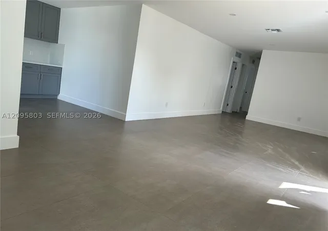 20403 NW 44th Place