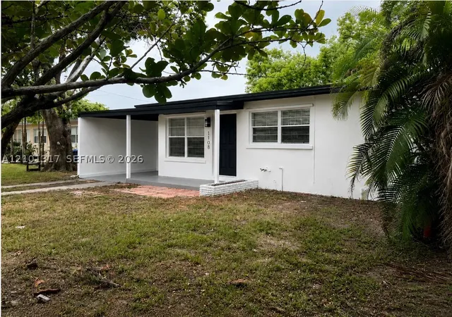 Single family home for sale at 1108 SW 22nd Avenue, Fort Lauderdale, FL 33312 | MLS# A12101317