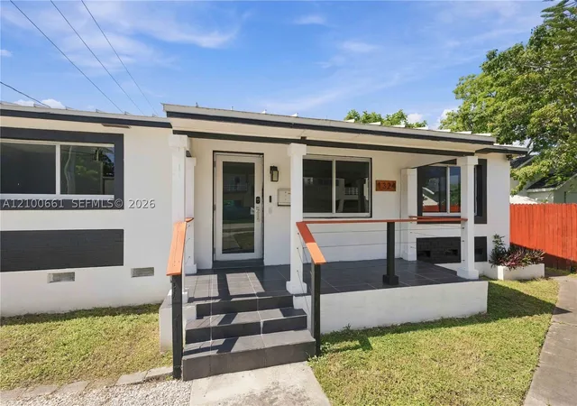 Photo 40 of Single family home for sale at 1324 N 24th Avenue, Hollywood, FL 33020 | MLS# A12100661 | Listing updated on 2026-10-10
