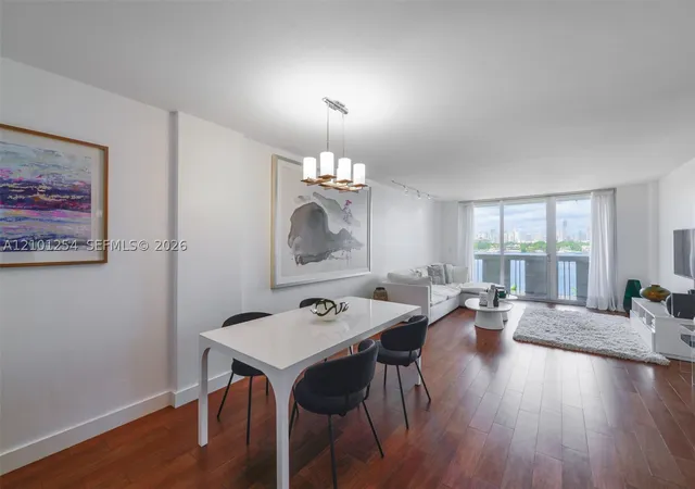Listing Photo 2 - Condo for sale at South Bay Club Condo, Unit 629 800 West Ave, South Bay Club Condo, Miami Beach, FL 33139 | Built Year: 1966-1966