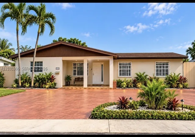 Photo 1 of Single family home for sale at 5015 Sw 117th Avenue, Miami, FL 33175 | MLS# A12101996 | Listing updated on 2026-10-08