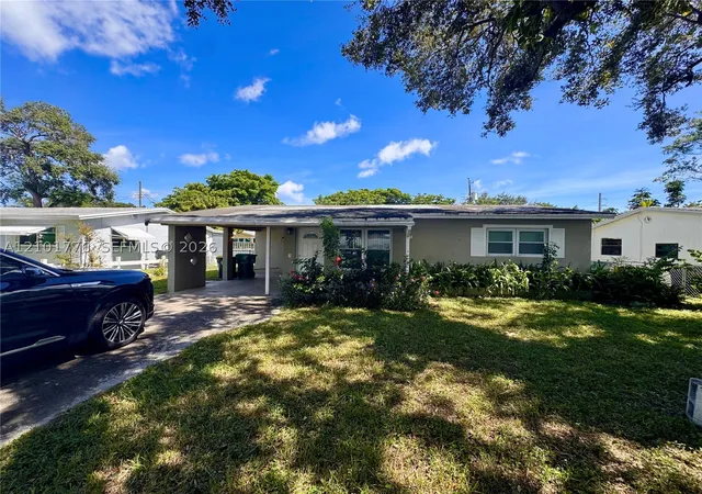 Photo 1 of Single family home for sale at 4720 Sw 25th Terrace, Dania Beach, FL 33312 | MLS# A12101776 | Listing updated on 2026-10-06