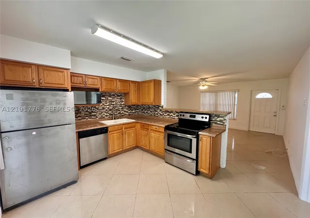 Photo 3 of Single family home for sale at 4720 Sw 25th Terrace, Dania Beach, FL 33312 | MLS# A12101776 | Listing updated on 2026-10-06