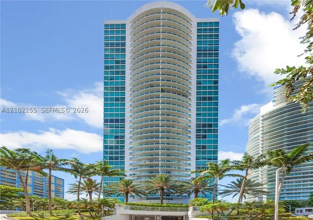 Condo for sale at 2101 Brickell Ave #2512, Miami, FL 33129 | MLS# A12102155