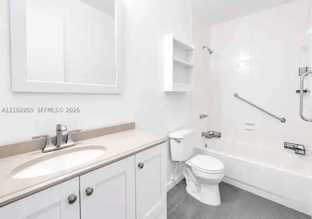 Photo 4 of Single family home for sale at 462 Sally St, Green Cove Springs, FL 32043 | MLS# A12102260 | Listing updated on 2026-10-07