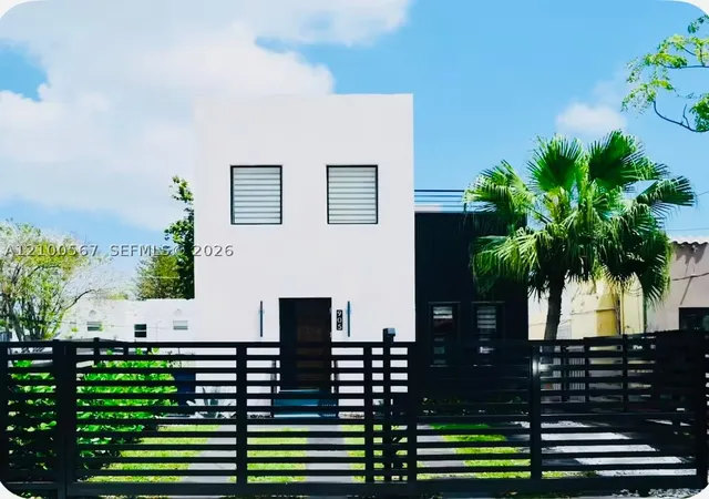 Multi family home for sale at 905 SW 13th Court, Miami, FL 33135 | MLS# A12100567