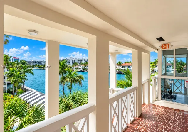 Photo 2 of Condo for sale at 2400 S Ocean Dr #302, Hollywood, FL 33019 | MLS# A12102147 | Listing updated on 2026-10-07