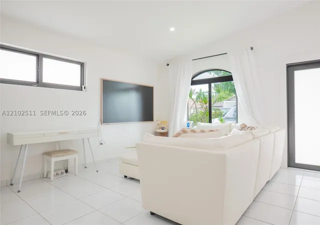 Photo 2 of Single family home for sale at 14926 Sw 38th Street, Miami, FL 33185 | MLS# A12102511 | Listing updated on 2026-10-07