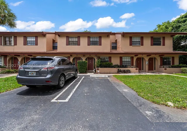 Photo 32 of Single family home for sale at 10942 W Sample Rd, Coral Springs, FL 33065 | MLS# A12102711 | Listing updated on 2026-10-07