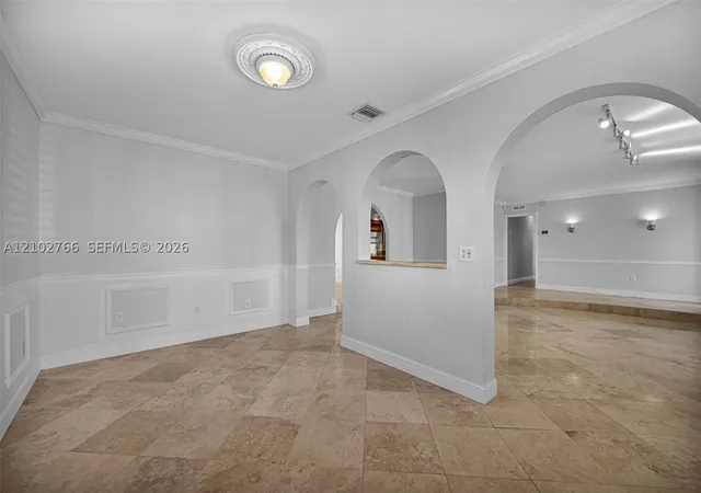 5845 SW 94th Place