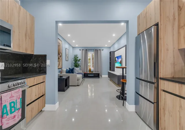 Photo 2 of Condo for sale at 1569 Euclid Ave #7, Miami Beach, FL 33139 | MLS# A12102958 | Listing updated on 2026-10-08