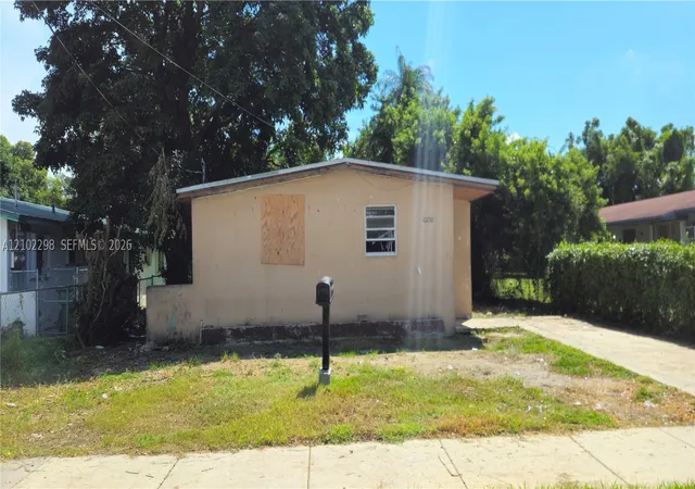 Photo 1 of Single family home for sale at 10230 Sw 176th Street, Miami, FL 33157 | MLS# A12102298 | Listing updated on 2026-10-08