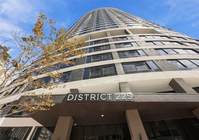 Photo 21 of Condo for sale at 225 N Miami Ave #3105, Miami, FL 33128 | MLS# A12090548 | Listing updated on 2026-10-08