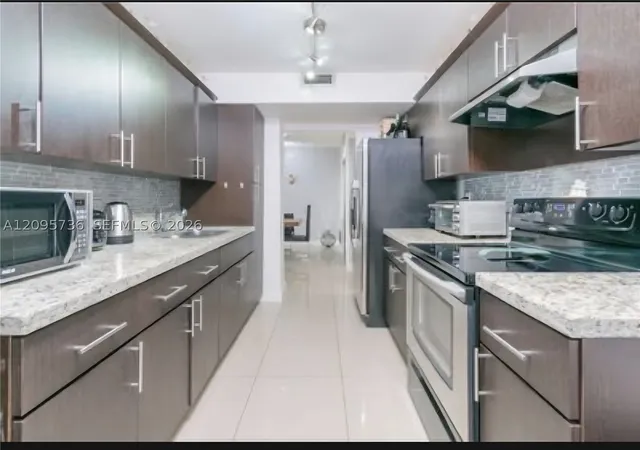 Condo for sale at 4200 Hillcrest Dr #705, Hollywood, FL 33021 | MLS# A12095736