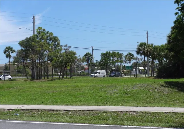 2nd image of 800 Nw Dixie Hwy, Pompano Beach, FL 33060 | MLS# F10085758