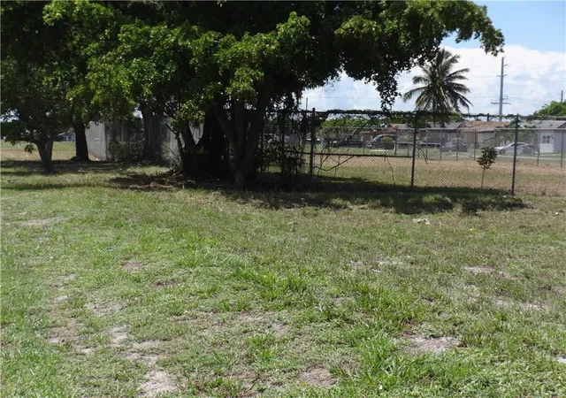 4th image of 800 Nw Dixie Hwy, Pompano Beach, FL 33060 | MLS# F10085758