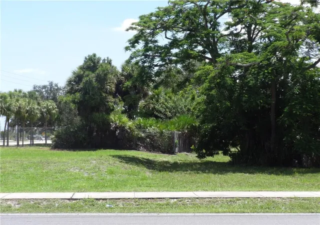 5th image of 800 Nw Dixie Hwy, Pompano Beach, FL 33060 | MLS# F10085758