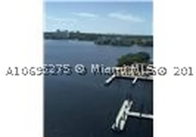 Photo 4 of House for sale at 17301 Biscayne, Aventura, FL 33160 | MLS# A10695275 | Listing updated on 2026-10-08