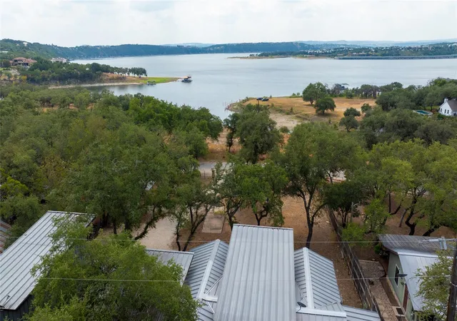 Photo 2 of Single family home for sale at 3358 Drapers Cv, Lago Vista, TX 78645 | MLS# 1125436 | Listing updated on 2026-09-28