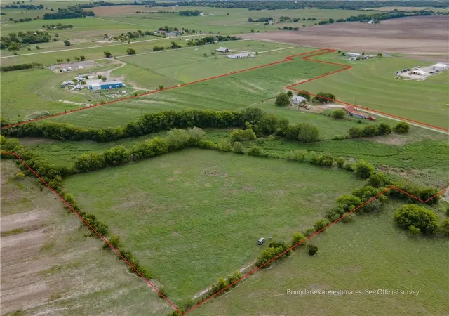 Photo 2 of Single family home for sale at 2201 County Road 311, Jarrell, TX 76537 | MLS# 5061076 | Listing updated on 2026-04-29