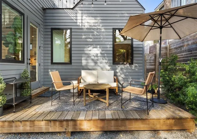 Photo 2 of Condo for sale at 707 E Live Oak St #2, Austin, TX 78704 | MLS# 5304650 | Listing updated on 2026-10-22