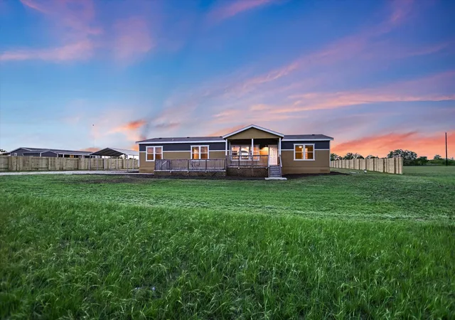 4th image of 202 Lazy River Ln, Elgin, TX 78621 | MLS# 6101337