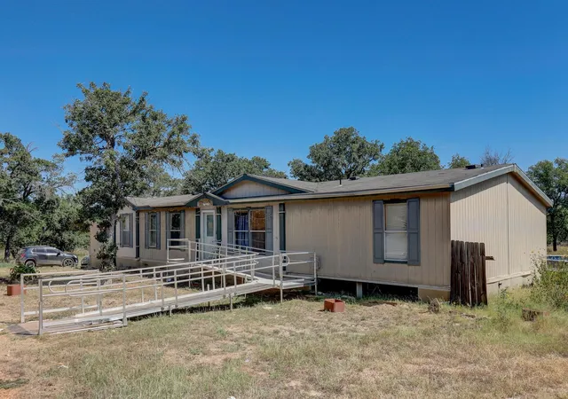 3rd image of 2125 Polly Ln, La Vernia, TX 78121 | MLS# 5931960