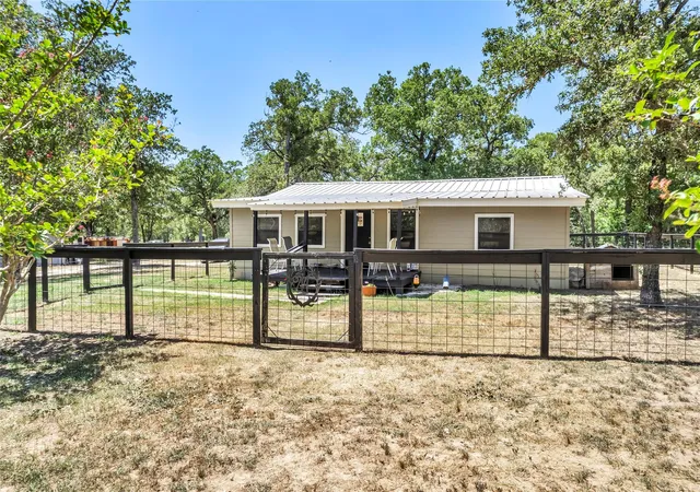 5th image of 148 Milam Ln, Bastrop, TX 78602 | MLS# 5030165