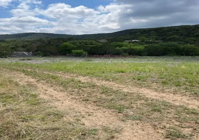 Photo 4 of Sale Pending at 2250 Walter White Rd, Leakey, TX 78873 | MLS# 7339815 | Listing updated on 2024-06-25