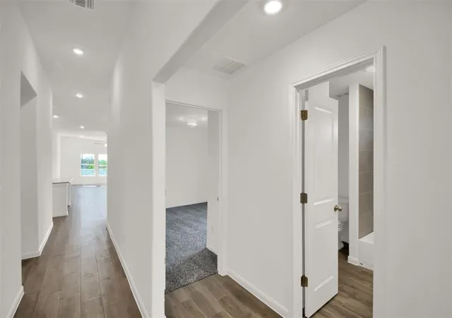 Photo 3 of Sale Pending at 133 Woods Edge Ln, Georgetown, TX 78628 | MLS# 2553817 | Listing updated on 2024-08-14