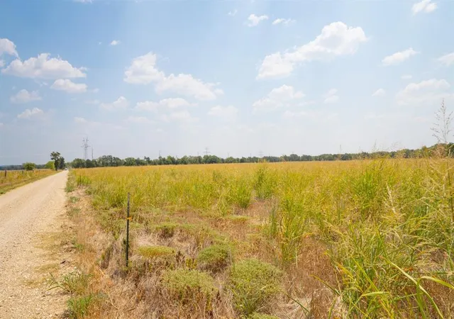 4th image of 5647 Cr 429, Thorndale, TX 76577 | MLS# 3624176