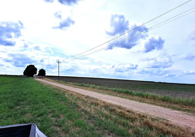 5th image of 3135 Cr 432 Rd, Thorndale, TX 76577 | MLS# 9727781