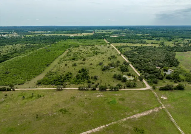 Photo 3 of House for sale at Tbd County Rd 405, Gonzales, TX 78629 | MLS# 4073098 | Listing updated on 2025-04-22